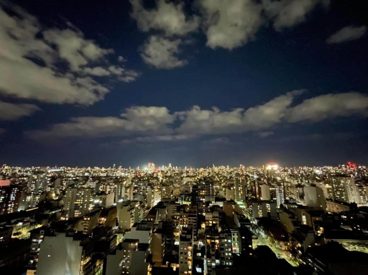 Apartamento Piso 25 increíble vista de Buenos Aires y el Río de la Plata Exterior foto